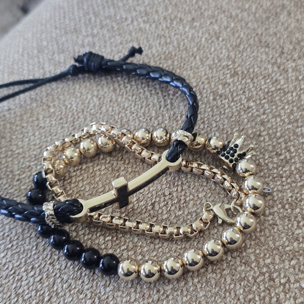 Macy's Black Gold Cross Bracelet Set Women New - Picture 2 of 7
